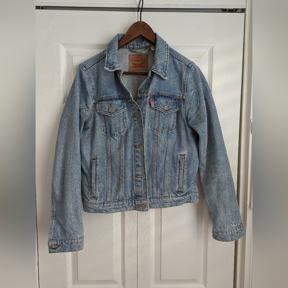 Levis Denim Jacket - Picture 1 of 3